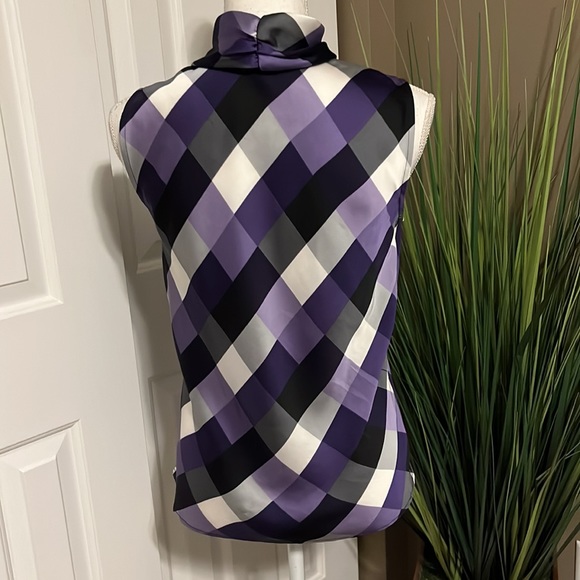 Nine West -Size Small sophisticated Purple checkered sleeveless blouse - Picture 3 of 5